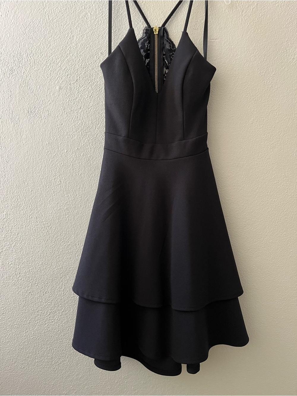 B. Darlin Black Party Cocktail Juniors Dress Sz 3/4, open back with Lace, EUC